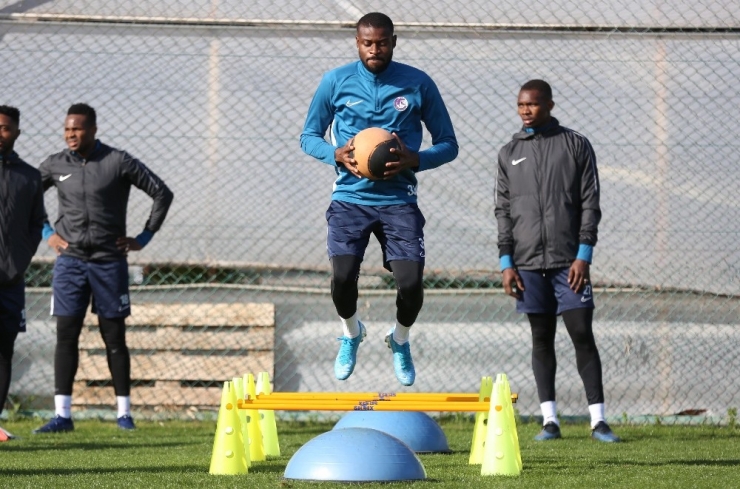 Bokila, Keçiörengücü Kampına Katıldı