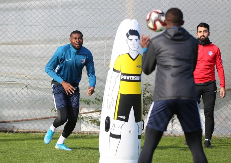 Bokila, Keçiörengücü Kampına Katıldı