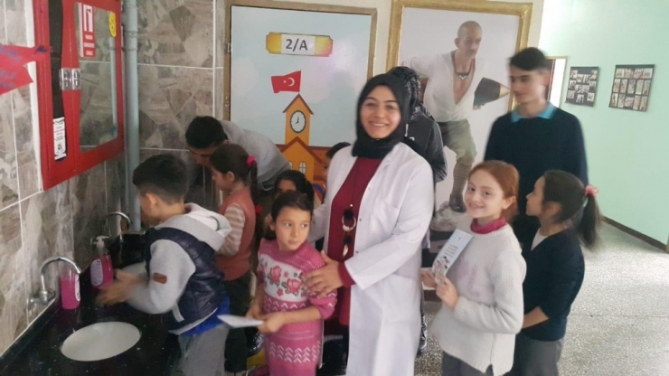 Kızılcahamam’da Doğru El Yıkamayı Öğrettiler