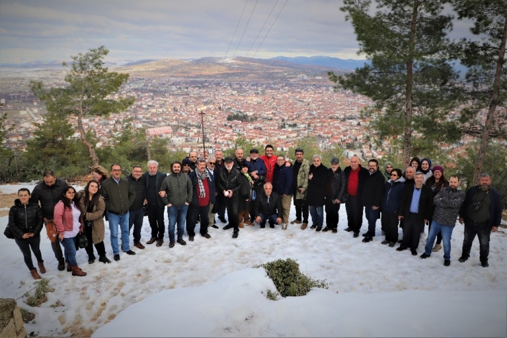 Başkan Ömer İşlek, Gazetecilerle Birayaya Geldi