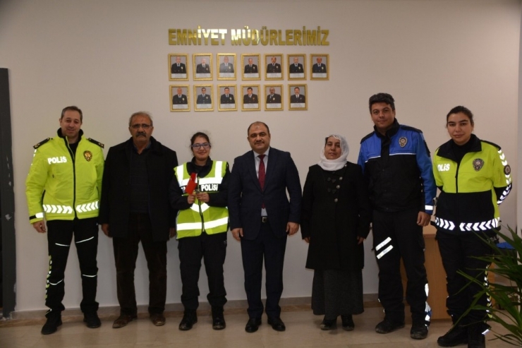 Engelli Gencin Polis Olma Hayali Gerçeğe Dönüştü