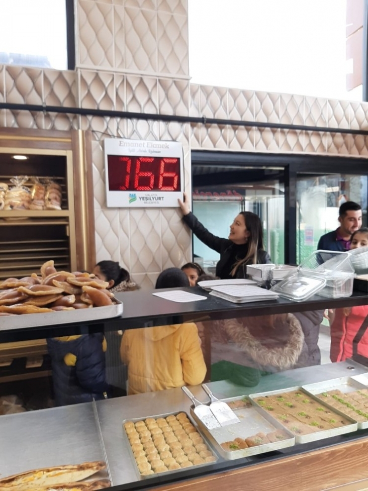 Minik Öğrencilerden Örnek Hareket