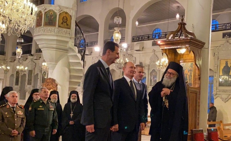 Putin, Emevi Camii’nde Kur’an-ı Kerim’i İnceledi