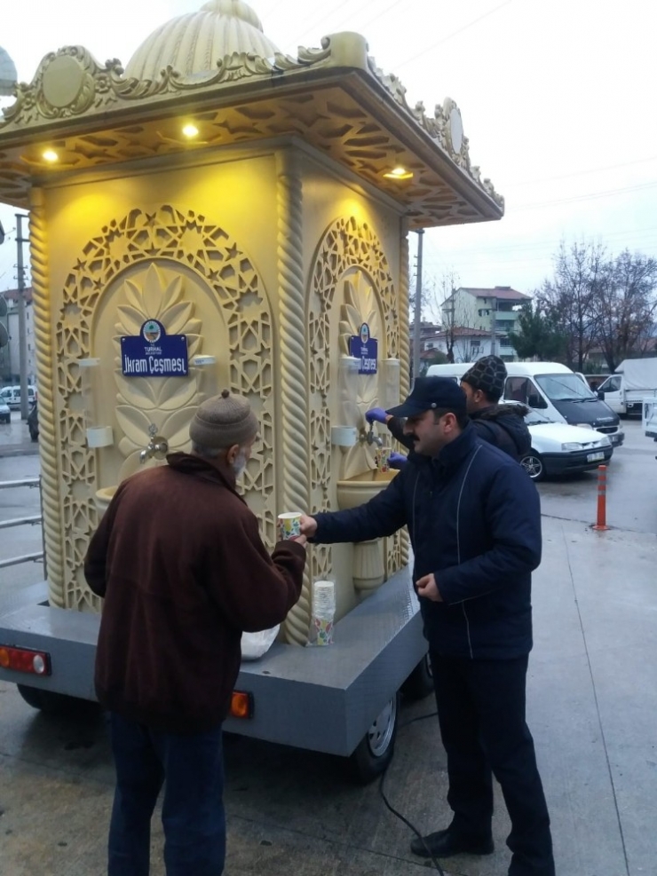 Bu Çeşmeden Çorba Akıyor