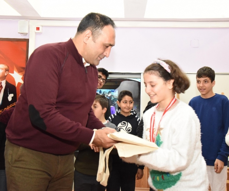 Özel Çocuklardan ’Trunçgiller’ Temalı Özel Resimler