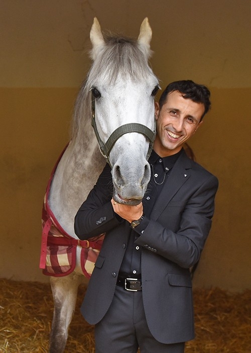 2019’un En Fazla Birincilik Kazanan Jokeyi Gökhan Kocakaya: "Sezon Başında Kafamdaki Birincilik Rakamı 250 Ve Üstüydü"