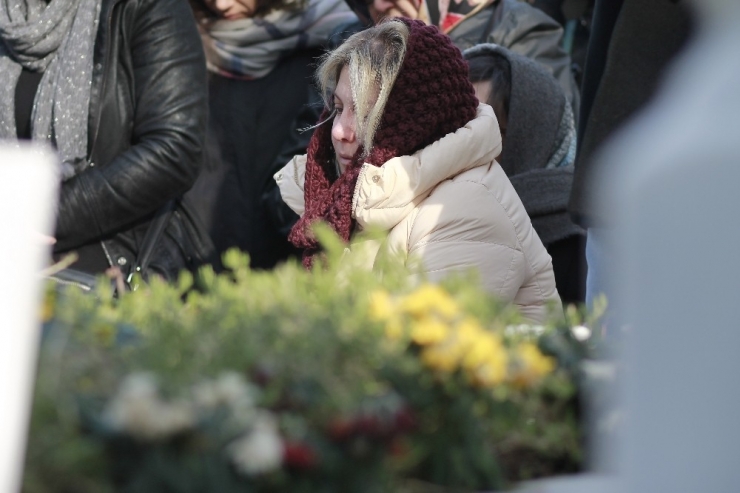 Tren Kazasında Ölen Oğuz Arda’nın Yakınları Doğum Gününde Kabrini Ziyaret Etti