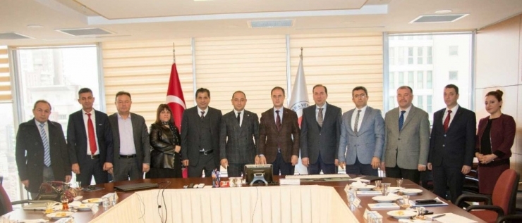 Ato Yönetim Kurulu Üyesi İlik: “Kayıt Dışı İşletmeler Üyelerimizi Haksız Rekabetle Karşı Karşıya Bırakıyor”