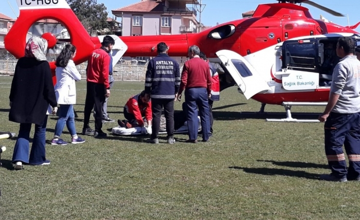 Hava Ambulansları Hayata Bağladı