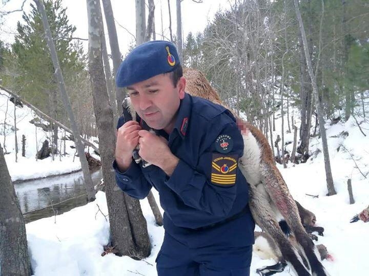 Kardaki Lastik İzlerini Takip Eden Ekipler, Korkunç Manzarayla Karşılaştı