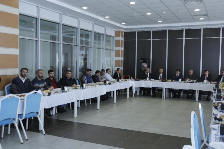 Beü Rektörü Yardım, Basın Mensuplarıyla Bir Araya Geldi