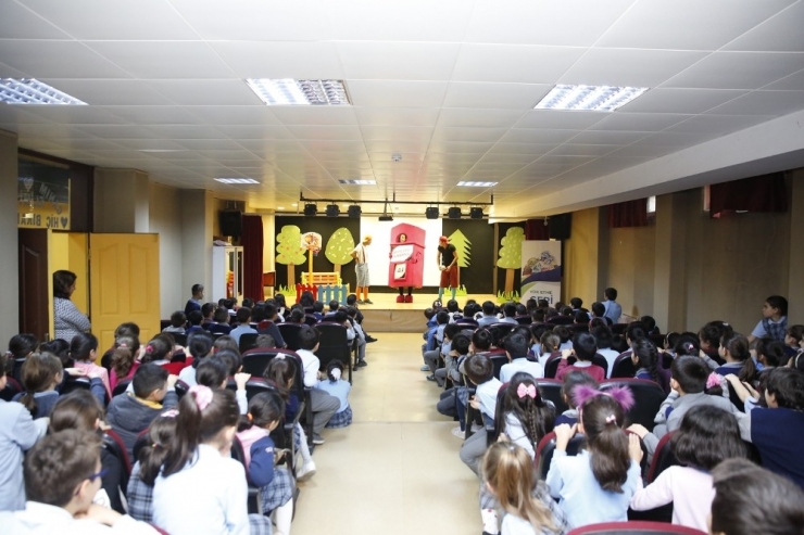 Sultangazi’de Tiyatro İle ’Sıfır Atık’ Bilinci