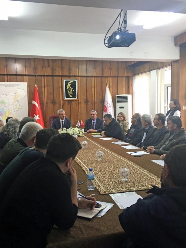 Kekik Üreticilerine ‘İhracat Ve Depolama Koşulları’ Anlatıldı