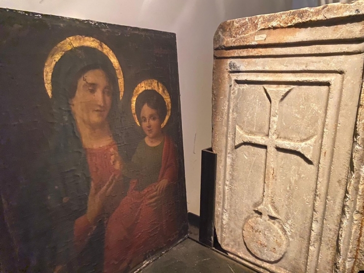 İstanbul’da Tarihi Eser Operasyonu: Bin 134 Parça Eser Geçirildi