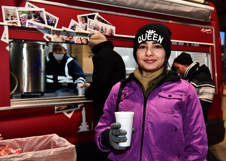 Üniversitelilere Günaydın Çorbası