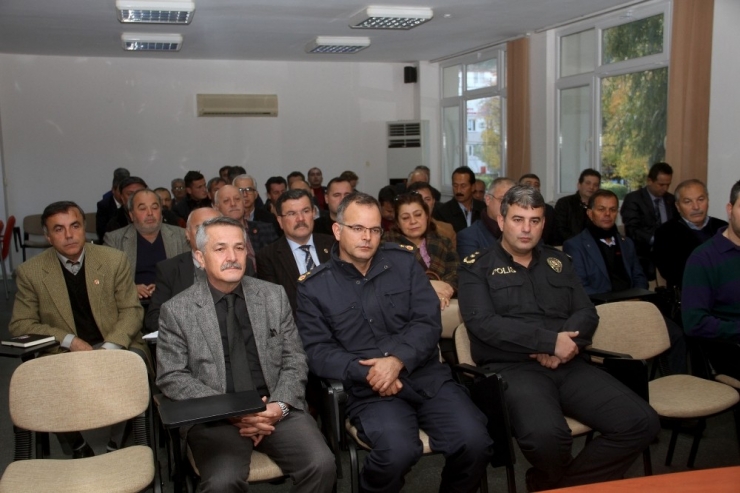 Kaymakam Şahiner Muhtarlar İle Toplantı Yaptı