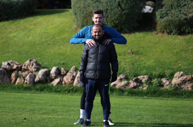 Erdi Dikmen: “A Milli Takım Forması Giymek Ve Ülkemi Yurt Dışında Temsil Etmek İsterim”