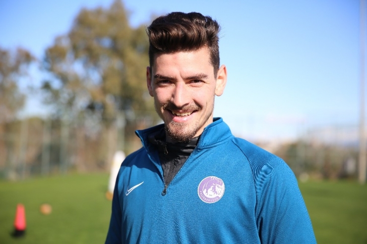 Erdi Dikmen: “A Milli Takım Forması Giymek Ve Ülkemi Yurt Dışında Temsil Etmek İsterim”