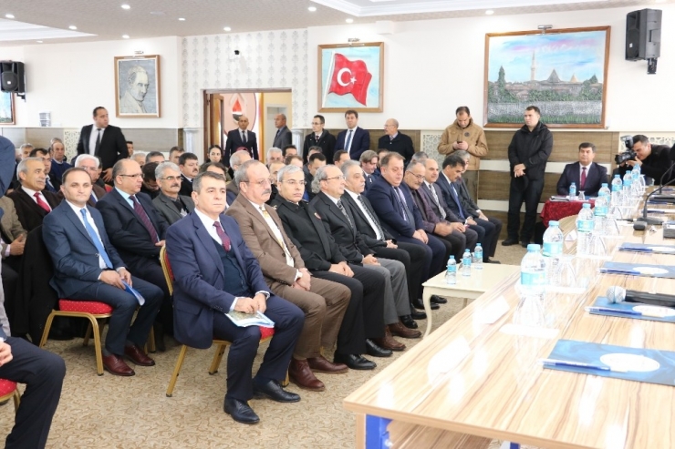 Vali Toprak Muhtarlarla Buluştu, Çalışmaları İnceledi