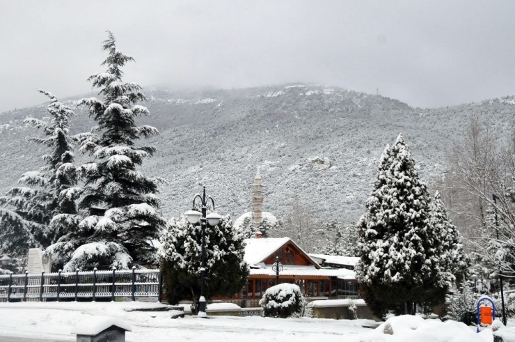 Akşehir’de Okullara 1 Gün Kar Tatili