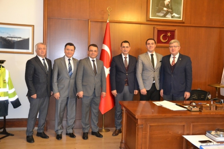 Manisa’da Günlük 800 Ton Çöp Trenle Taşınacak