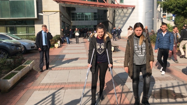 Eski Eşinin Saldırısından Kurtulan Kadının Feryadı: "Özgecan, Emine Gibi Ölmek İstemiyorum"