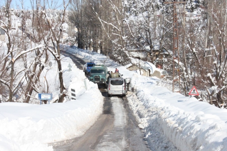 Karda Kaybolan Ali Kaçar İçin Arama Çalışmaları Yeniden Başlatılıyor
