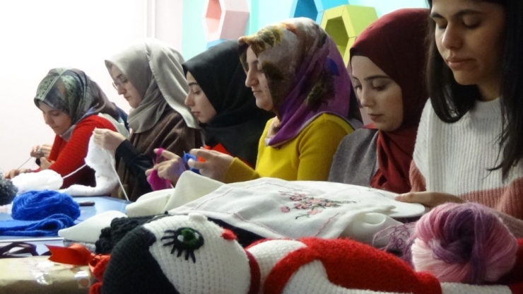 Kyk Yurtlarında Barınan Öğrencilerden Yürekleri Isıtan Çalışma