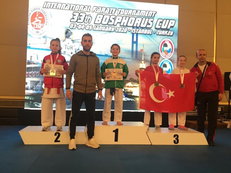 Mustafakemalpaşa Belediyespor Karate Takımı 2020’de De İddialı
