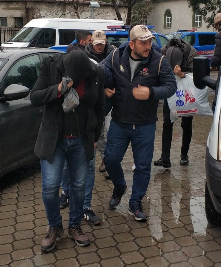 Fetö’nün Mahrem Yapılanması Operasyonunda 4 Kişi Daha Adliyeye Sevk Edildi