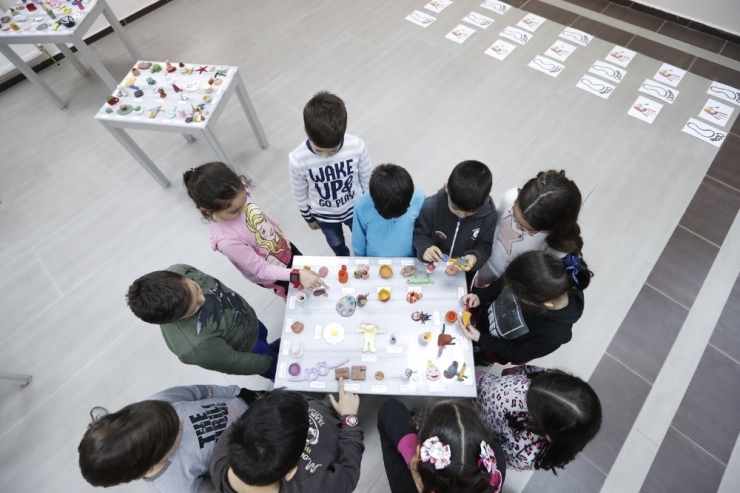 Sultangazili Çocuklar Deyim Ve Sözcükleri Resme Döktü