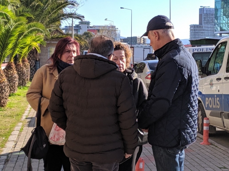 İzmir’de Organ Naklinden Sonra Hayatını Kaybeden Üçüncü Hastanın Cenazesi Teslim Alındı
