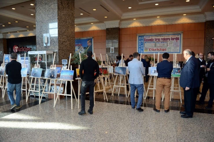 İha’nın 2019 Yılı Fotoğraf Sergisi Açıldı