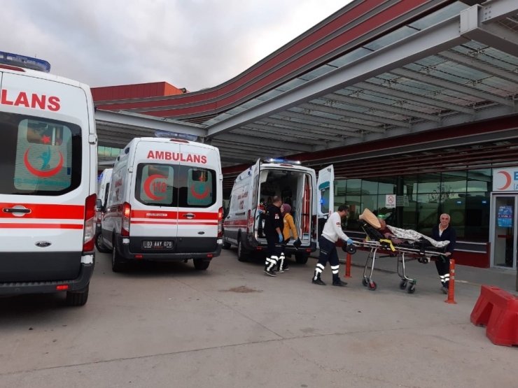 Ailelerin Silahlı Kavgasında 3 Kişi Yaralandı