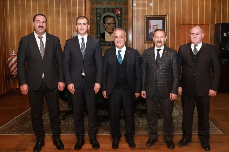 Aşkale Belediye Başkanı Yaptırmış’tan Rektör Çomaklı’ya Ziyaret