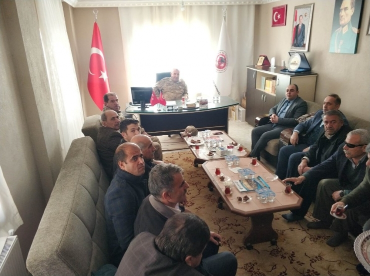 Batman İl Jandarma Komutanı Çakmak, Şehit Yakınlarını Ziyaret Etti