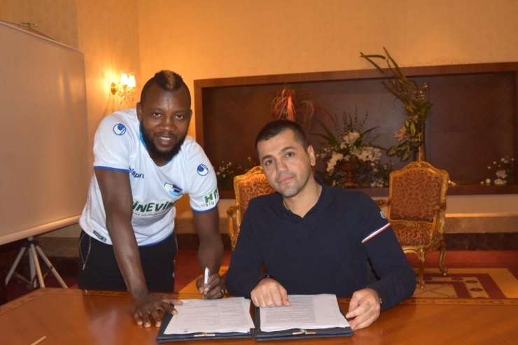 Bb Erzurumspor Sissoko’yu Kadrosuna Kattı