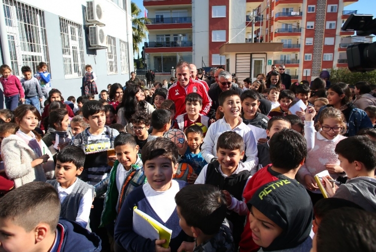 Abdullah Avcı, Antalya’da Öğrencilerle Buluştu