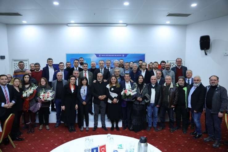 Bu Kez Başkan Sordu, Gazeteciler Cevapladı