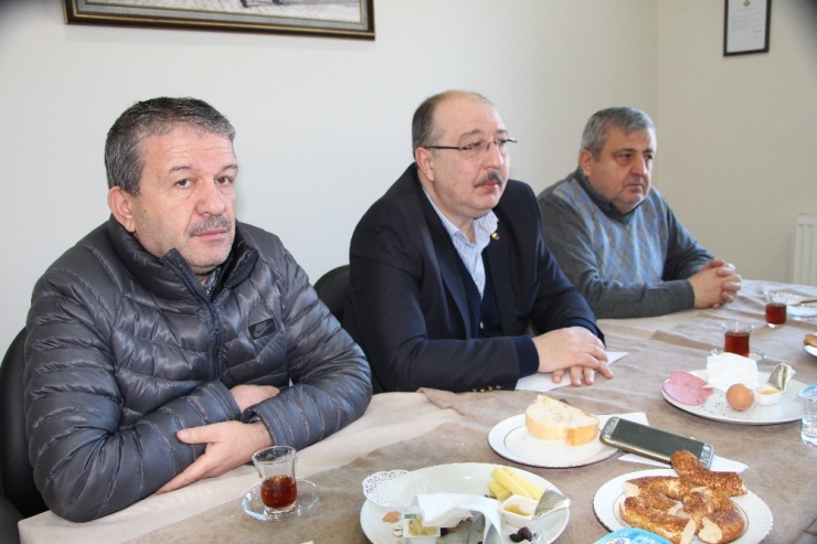 Devrek Tso Gazetecileri Kahvaltıda Buluşturdu