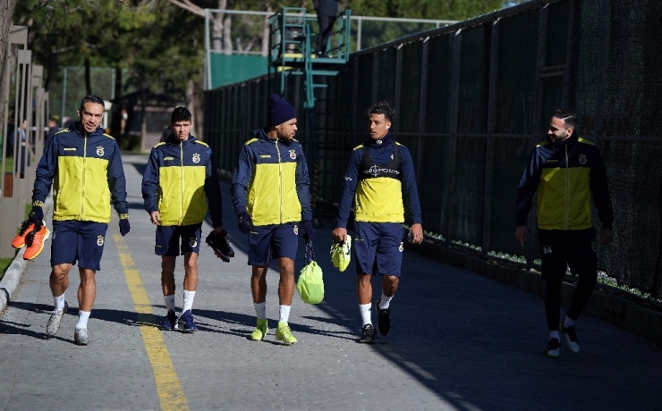 Fenerbahçe Pas Çalıştı