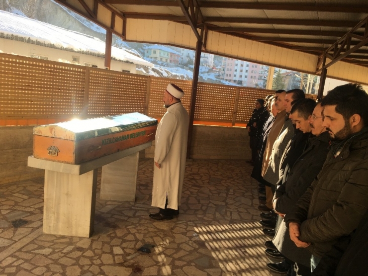 Liseli Emre Dualarla Uğurlandı