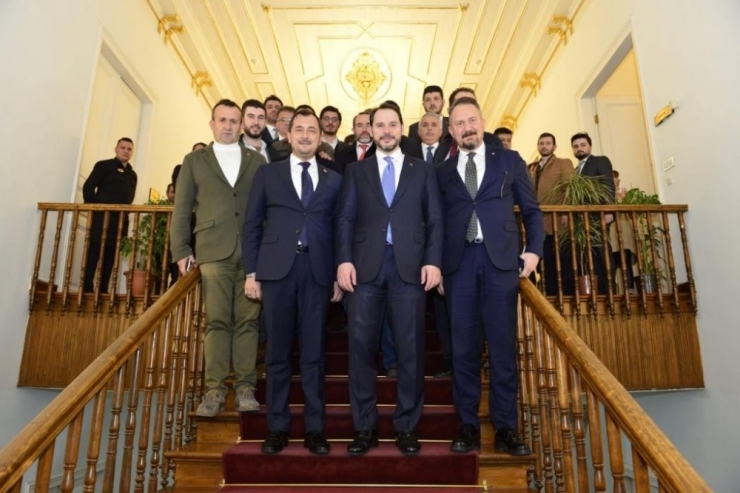 Bakan Albayrak İle Çekilen Fotoğraf Tekirdağ’da Tartışma Konusu Oldu