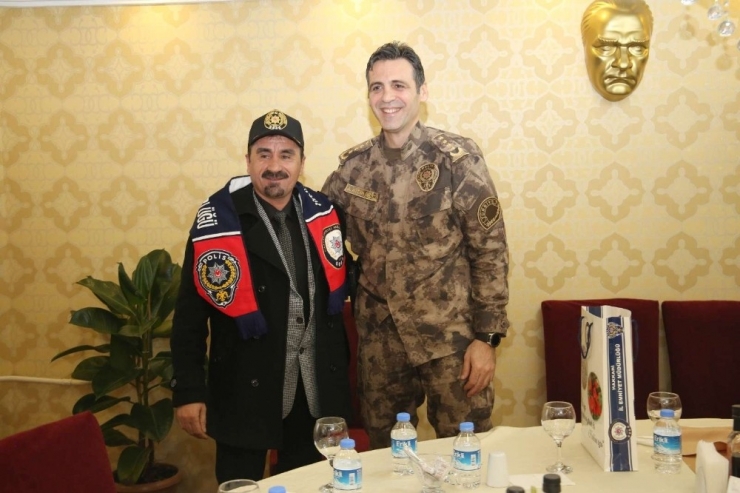 İha Temsilcisi Taş, Yılın Gazetecisi Seçildi