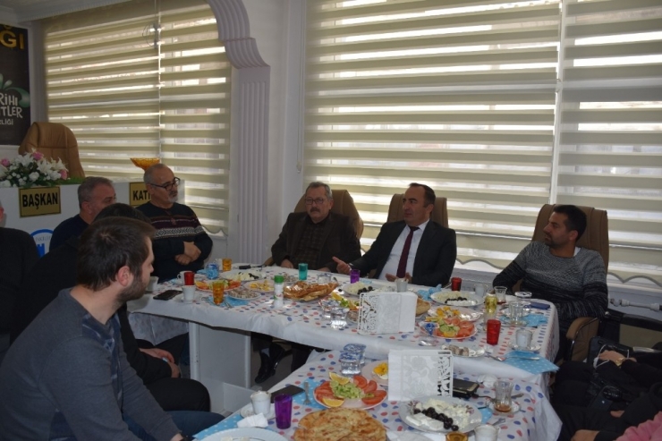 Başkan Sülük, Gazetecilerle Biraya Geldi