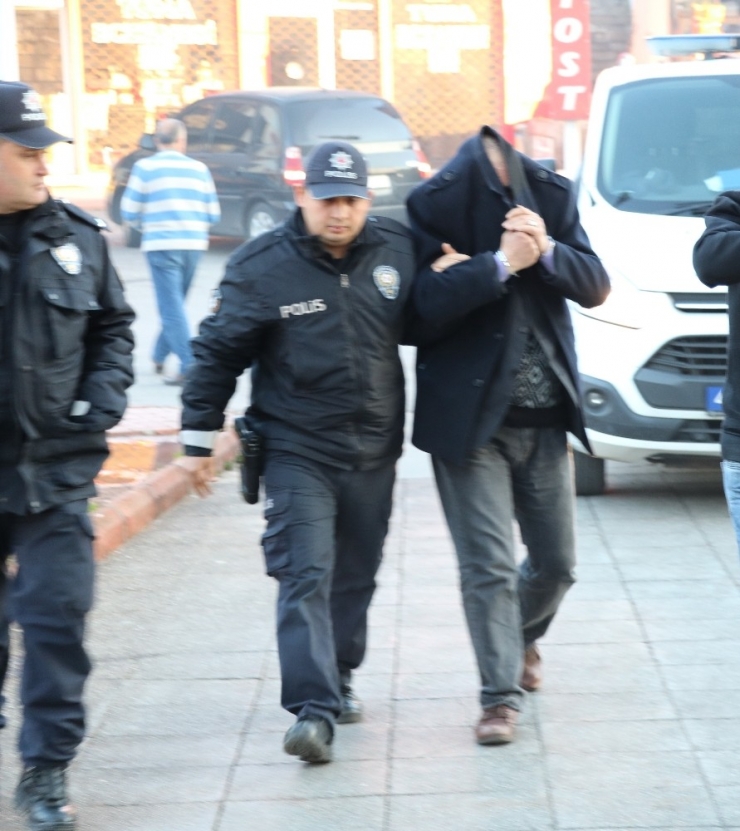 Bulduğu Parayla İş Kurmak İçin Köfte Makinesi Almış