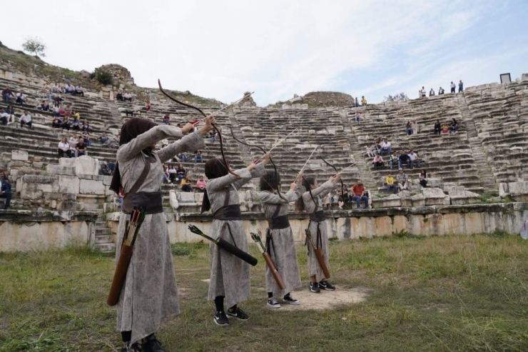 Nazillili Okçular Denizli’den Madalyalarla Döndü