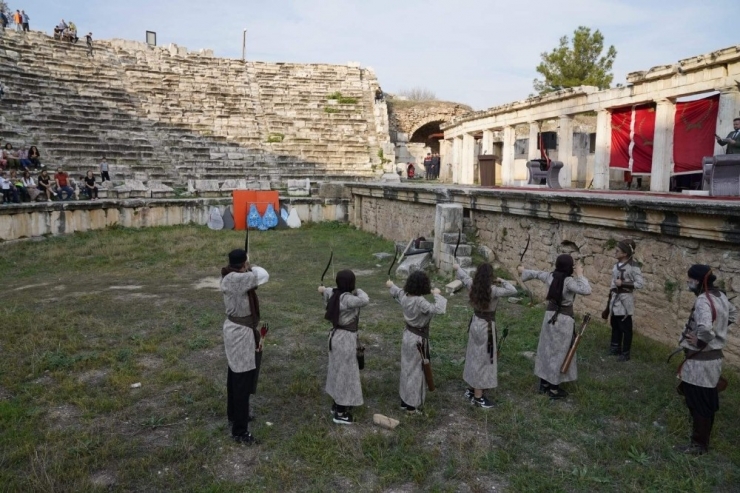 Nazillili Okçular Denizli’den Madalyalarla Döndü