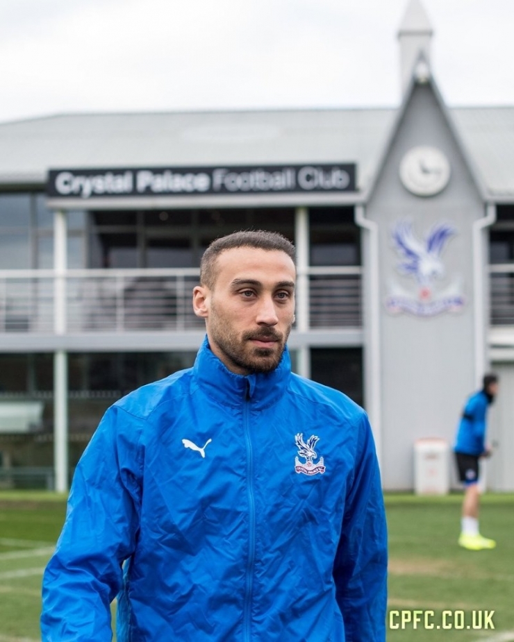 Cenk Tosun Resmen Crystal Palace’ta