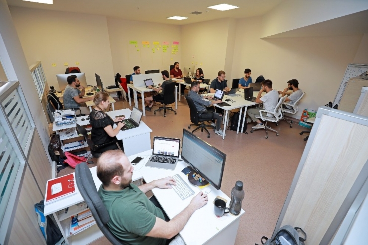 Fikri Olana Tübitak’tan 200 Bin Tl Hibe